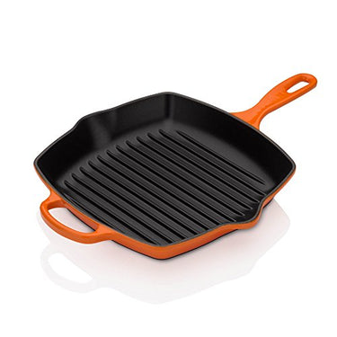 Le Creuset Signature Gusseisen-Grillpfanne, Quadratisch, 26 cm, Für alle Herdarten inkl. Induktion geeignet, 2,86 kg, Schwarz Matt, 20183260000422 im Sale